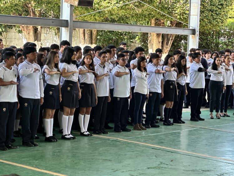 Clases en la UAEM reactivan actividad comercial en la zona