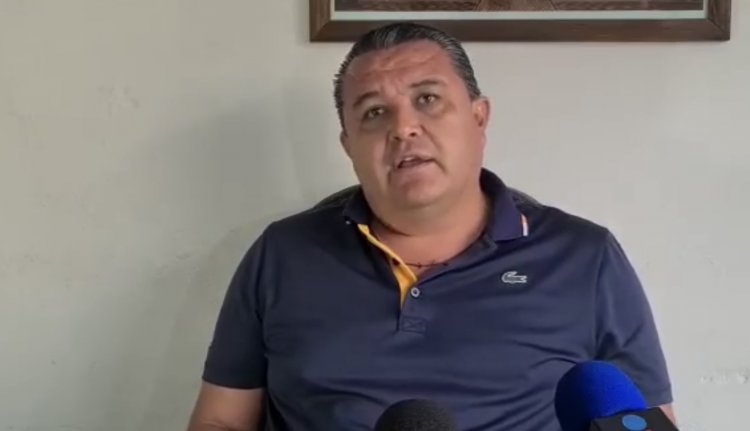 Considerable golpe a formales,  con útiles y uniformes callejeros