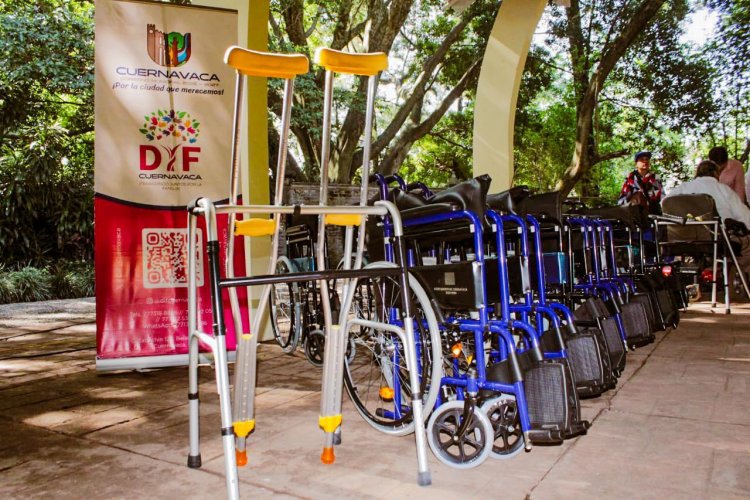 "Uniendo Corazones", de DIF Cuernavaca,  llega a más de 350 personas con apoyos
