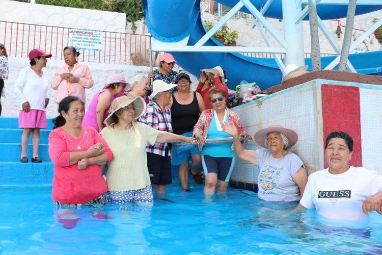 Celebra "Agua Hedionda" a los  adultos mayores; acceso gratis