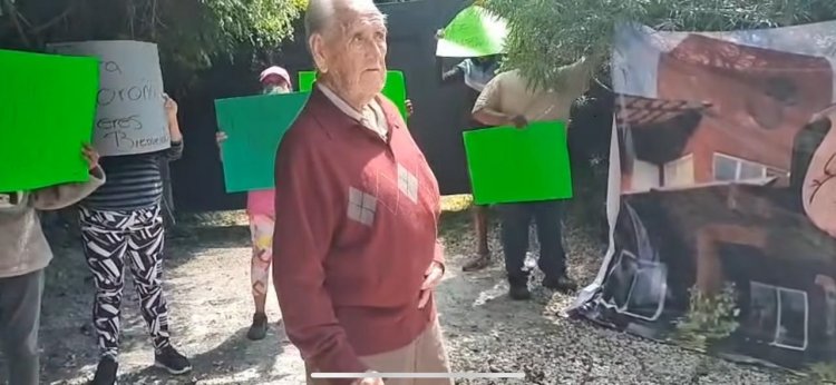 Se alzan los comuneros contra Noroña en Tepoz