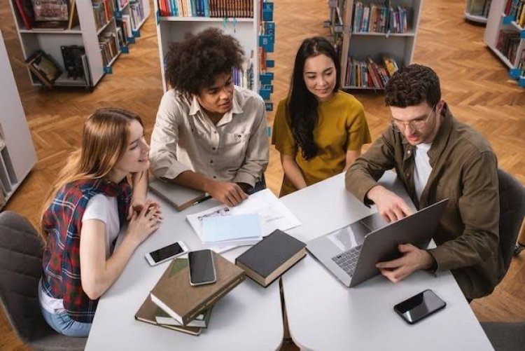 Más de 90% de egresados  sugiere estudiar en UAEM
