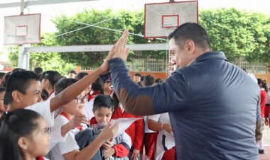 En Jiutepec se mantiene la entrega de mochilas gratis