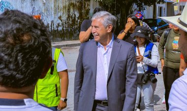 Reconocen en Av. Estado de Puebla a  J. Luis Urióstegui por la rehabilitación