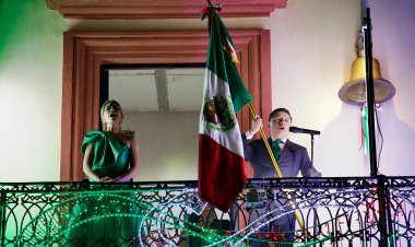 Jojutla conmemoró con orgullo el 215  aniversario de la Independencia del país