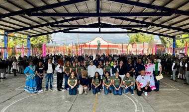 Exitosa, la kermés patria del SIPINNA en planteles