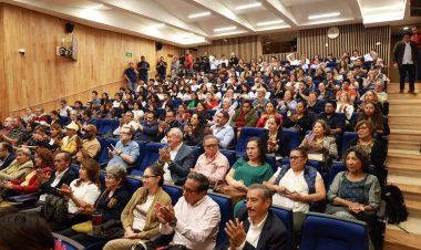 Estudiantes del Cobaem publicaron  textos científicos en revista de UNAM