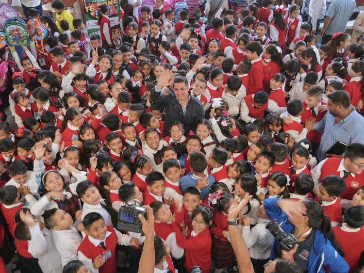 Apoya ERC a estudiantes  para este regreso a clases