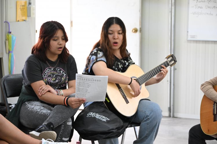 Convocan a ser parte de la Tuna Femenina de la UAEM