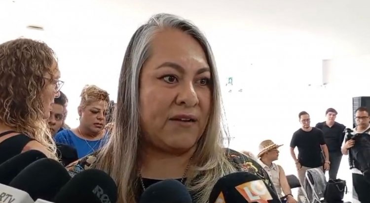 Oídos sordos de alcaldes contra "reinas" de fiestas