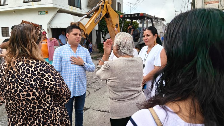 Rehabilitan drenaje sanitario en  la col. Cuauhtémoc en Jojutla
