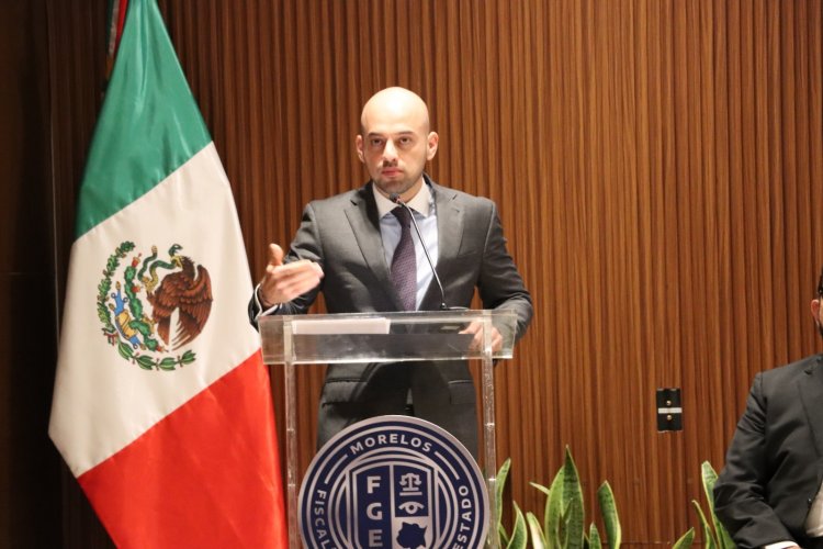 Margarita González y  Edgar Maldonado encabezan apertura de curso de formación para nuevos elementos de la FGE Morelos