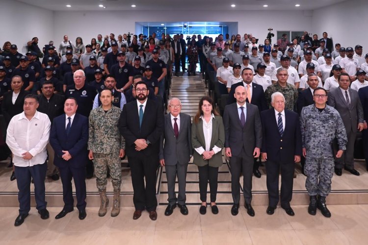 Margarita González y  Edgar Maldonado encabezan apertura de curso de formación para nuevos elementos de la FGE Morelos