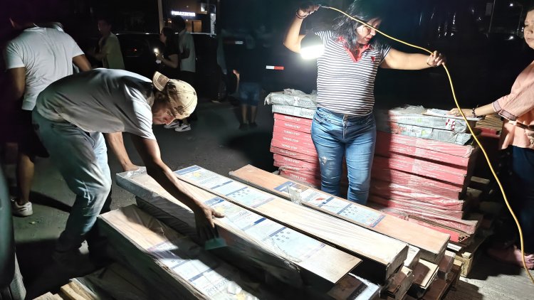 Ayto. de Jojutla gestionó el piso laminado a 35 familias