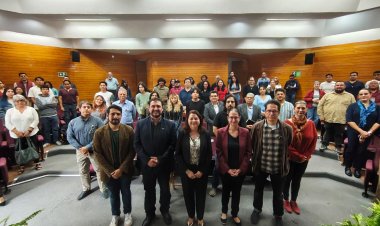 Reflexionan acerca del futuro de  las revistas científicas en UAEM