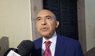 Carmona tiene plazo  para reasumir notaría