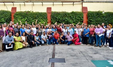 Reunión de gobierno estatal y sindicato  para atender los reclamos y diferencias