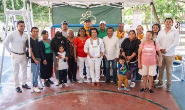 Comunidades vulnerables reciben proyectos sociales