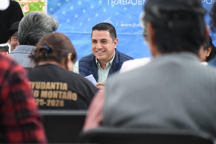 Escucha y atiende Eder Rodríguez  a más de 500 en la Otilio Montaño