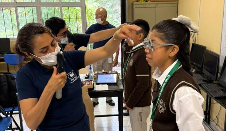 Se fortalece bienestar visual  de estudiantes en región Ote.