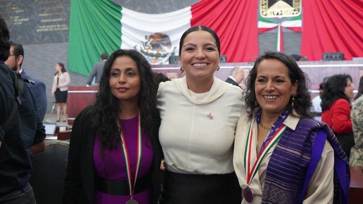 Presea Xochiquetzalli, a defensoras de mujeres