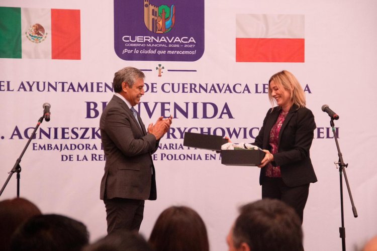 José Luis Urióstegui recibió a la embajadora de Polonia
