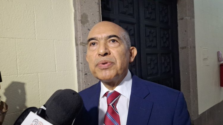 Carmona tiene plazo para reasumir notaría