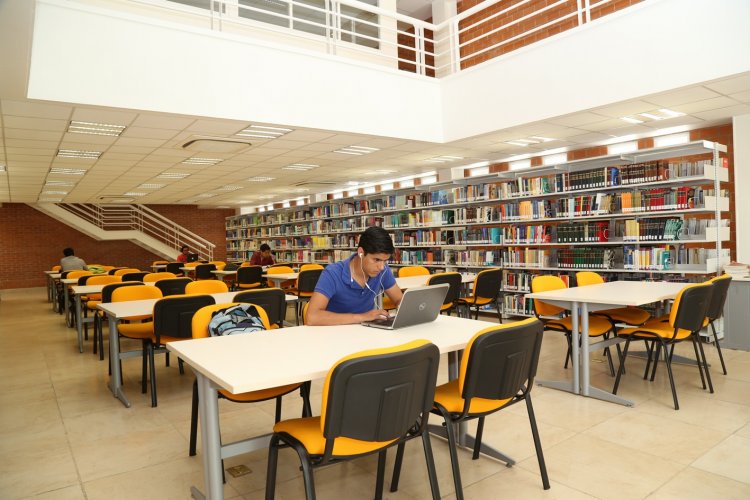 Albergan bibliotecas de la UAEM 200 mil ejemplares