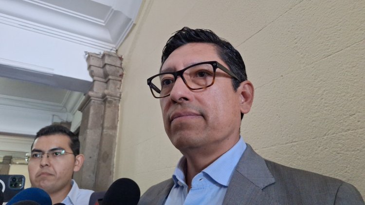 Familiares roban tarjetas de Bienestar a los mayores