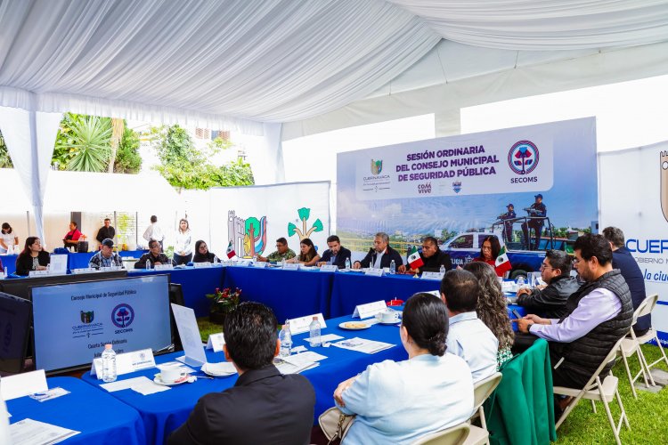 Capacitan a personal de seguridad en Cuernavaca