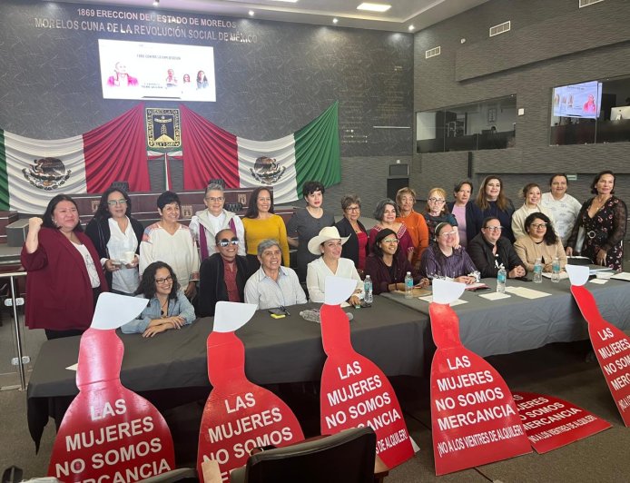 Por prohibición de maternidad  subrogada presionan colectivos