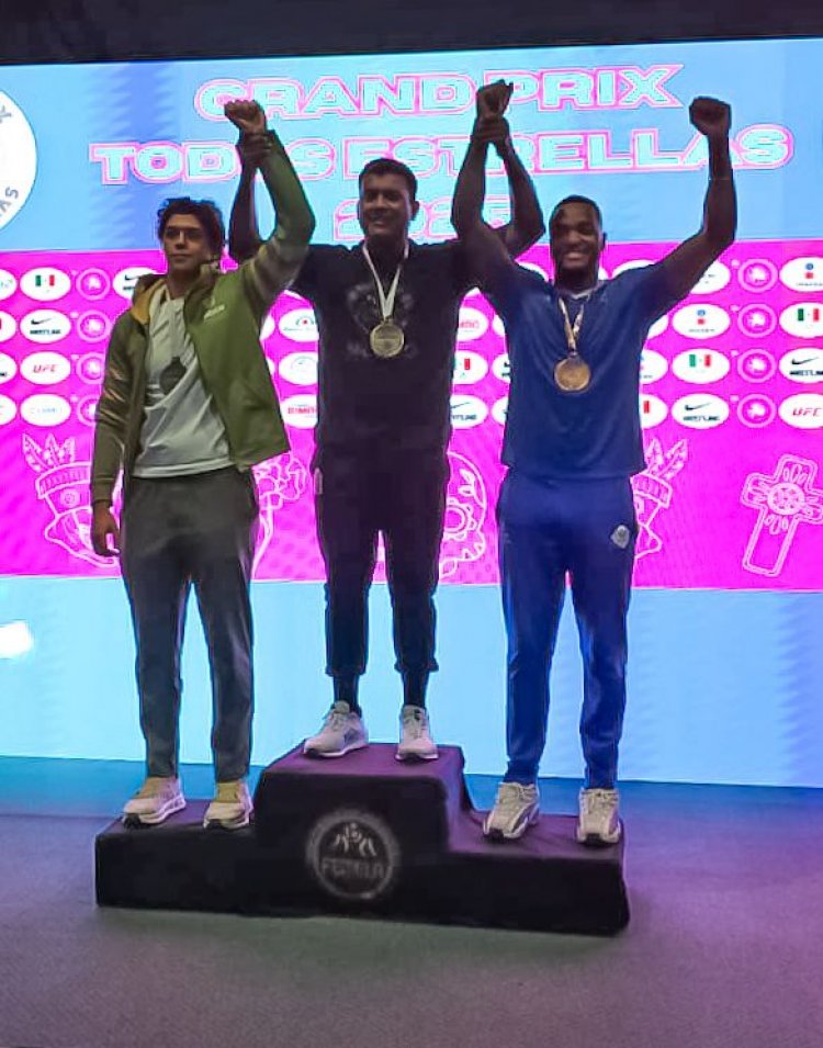 Destacan morelenses en Gran  Prix de luchas asociadas de 2025