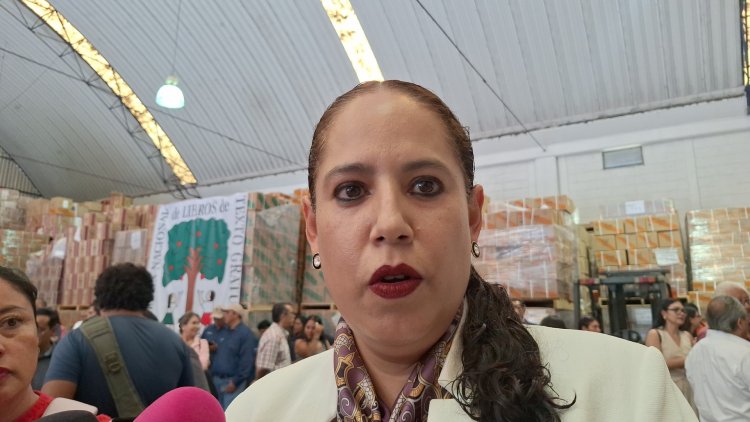 Autorizan ir abrigados  a clases ante los fríos