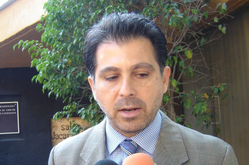 G. Arroyo protege obra  irregular en V. Hermosa