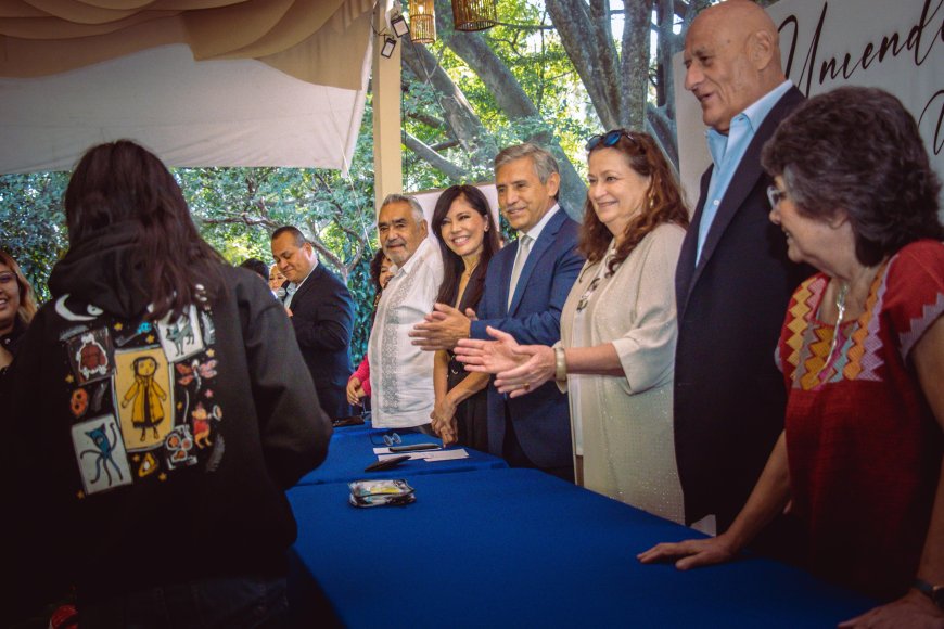 El DIF Cuernavaca entrega apoyos  con la subasta Uniendo Corazones