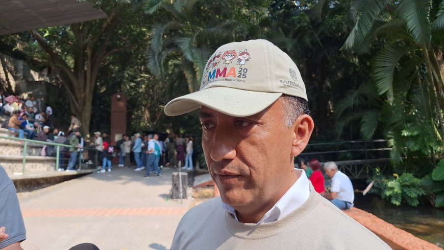 Mayor parte del dinero a  educación, a la burocracia