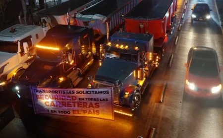 Productores agrícolas retiran bloqueos en carreteras