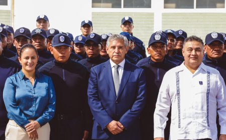 José Luis Urióstegui respalda  a los nuevos agentes policiacos