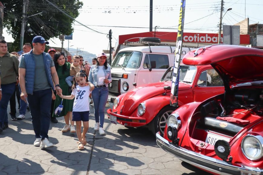 La Expo de Vochos y Autos Antiguos, éxito en Jiutepec
