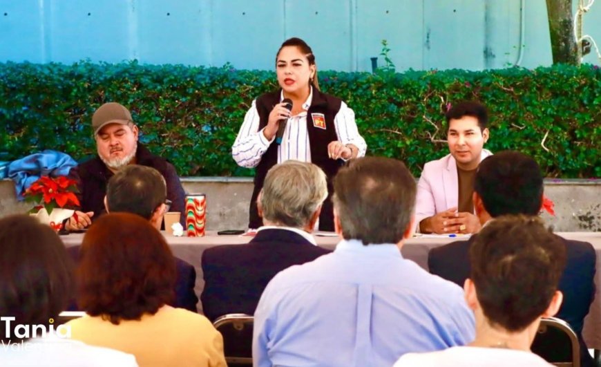 Socializa Dip. Rodríguez reformas  con los constructores e ingenieros