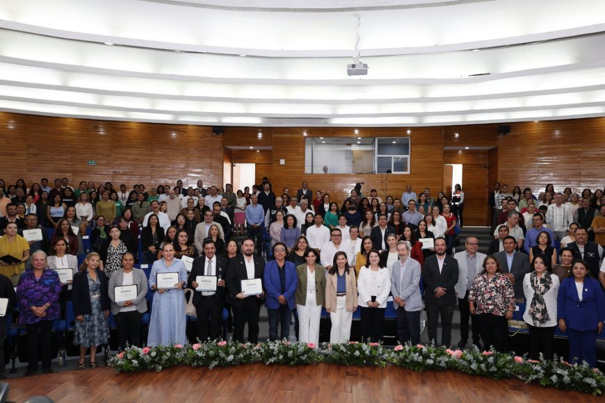 Entregó UAEM Reconocimiento al Mérito Académico y de Investigación de 2025