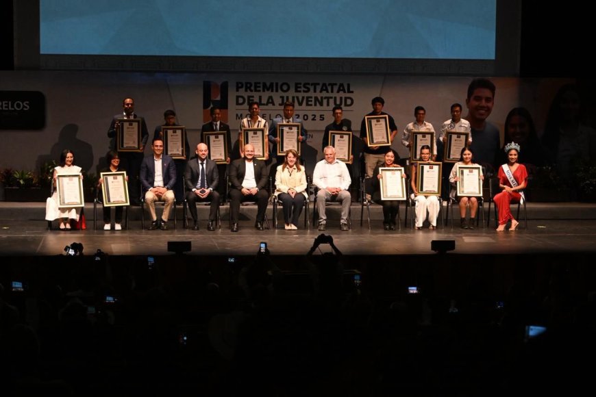Estudiantes de la UAEM, con Premio Estatal de Juventud