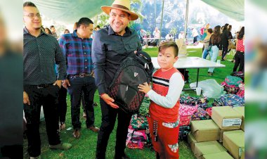 Entregarán alcaldes del Oriente  del Estado, útiles escolares