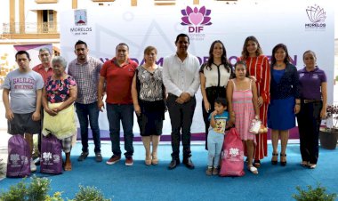 Brinda Natália Rezende apoyo integral a las familias de Jojutla