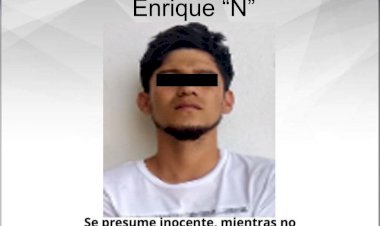 Atoran a sujeto con una bolsa de plástico con marihuana