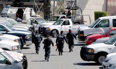 Detenidos, policías activos de  Cuernavaca por presunto robo