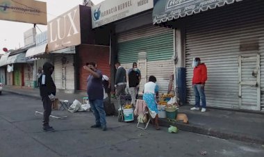 Decomisan mercancías a comerciantes  ambulantes, al reiniciarse los operativos