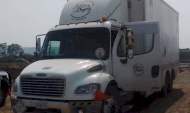 Robaron y desvalijaron un pesado tráiler en Ocuituco