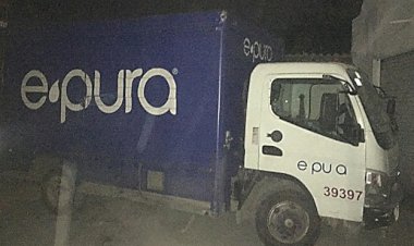 Recuperan policías un camión de agua y Nissan reportados robados