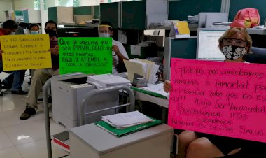 Crece la exigencia de vacuna para personal de salud estatal e IMSS